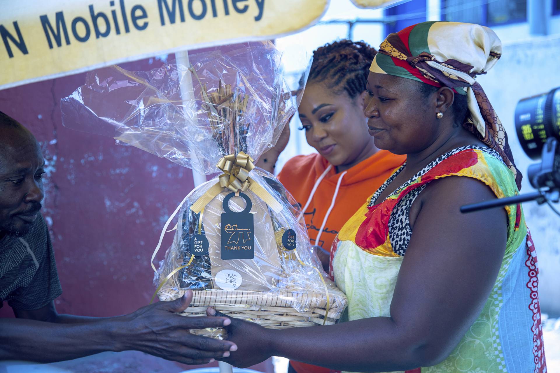 Abusuapanin Frimpong 46 Wide - Thank Someone